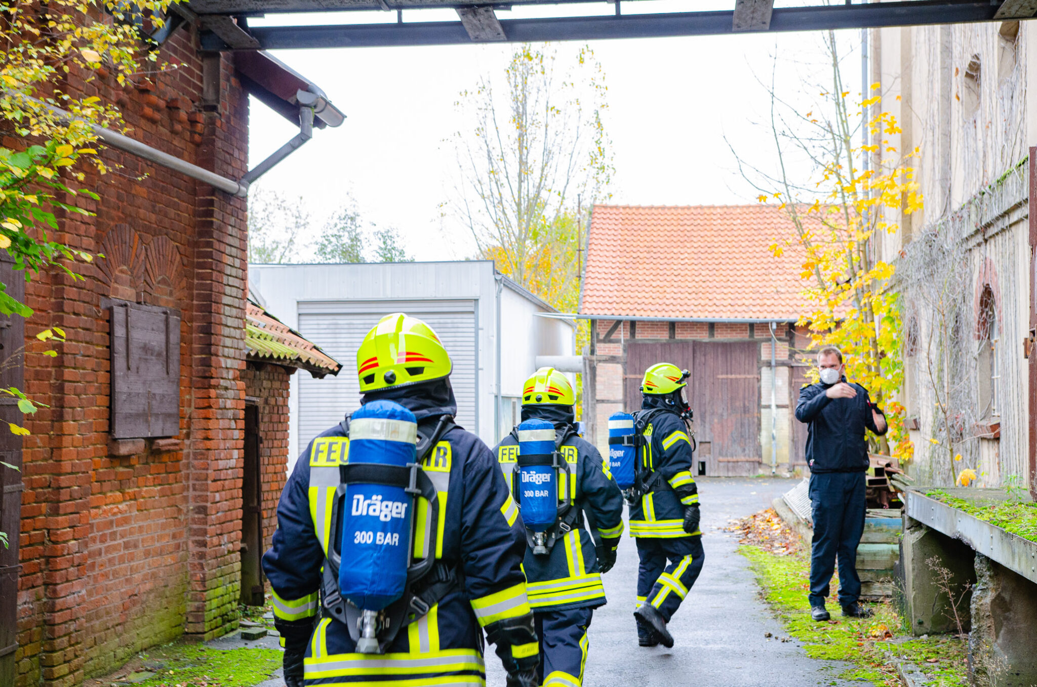 Alternative Atemschutzübungsstrecke Zusammenarbeit im BA West